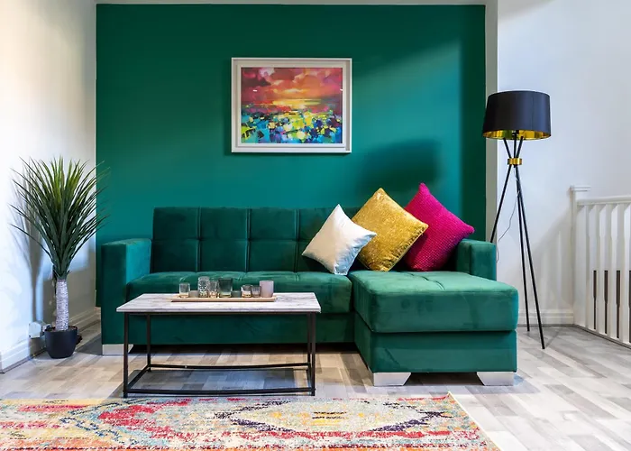 Hackins Hey Stylish Central Duplex - Quiet & Convenient